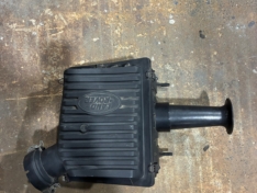 Range Rover Classic 1994 Air cleaner assembly